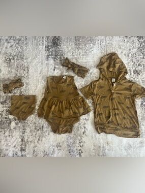 Kate Quinn Set: three separate outfits in three sizes